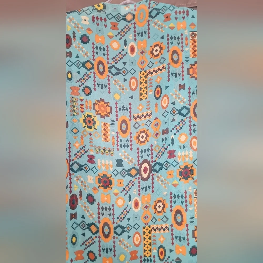 Lularoe Shirley Sheer Teal Multi-Colored Aztec Pattern SZ S UNICORN BeAuTiFuL - Picture 9 of 13